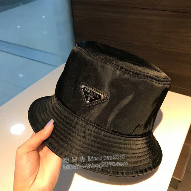 Prada男女同款帽子 普拉達經典倒三角漁夫帽遮陽帽  mm1485